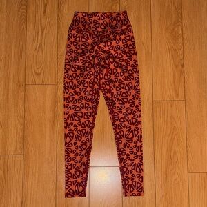 Stylish Women's Geometric Leggings